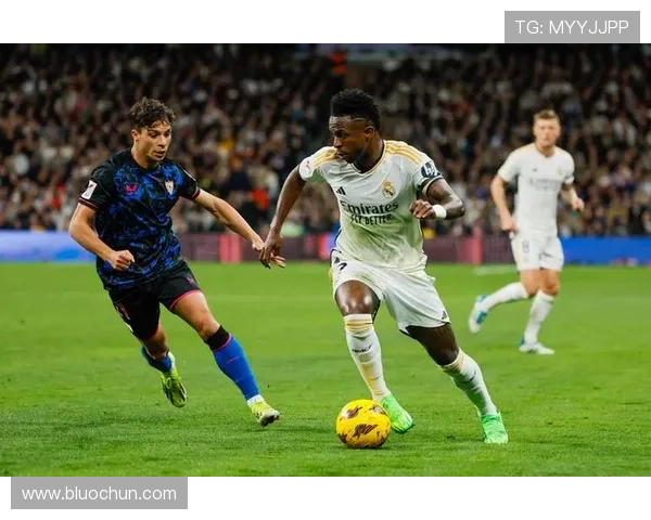 皇马vs阿拉维斯半场数据：皇马控球率72%，射门6-3，射正2-1